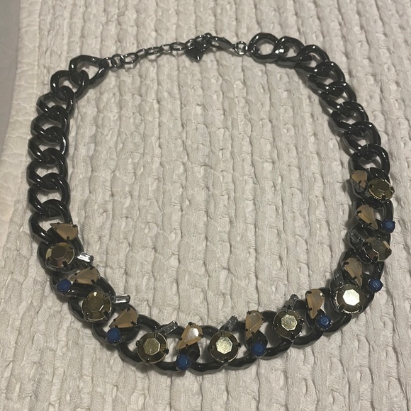 BcbgMaxAzria statement necklace - Picture 2 of 6